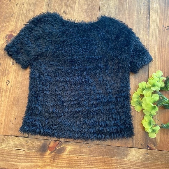 TOPSHOP Frayed Black Top - Picture 2 of 3